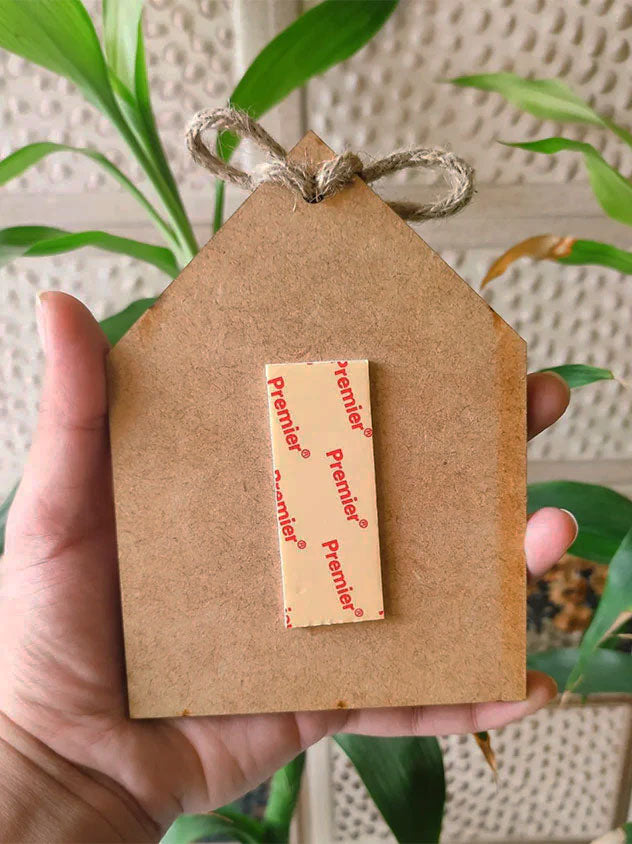 One day at a time | 5 x 5 inches Bow Huts