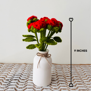 Rose Nest in a Bottle Vase | With red crochet roses – Table Decor
