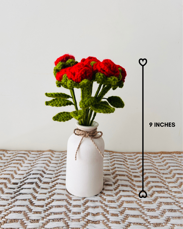Rose Nest in a Bottle Vase | With red crochet roses – Table Decor