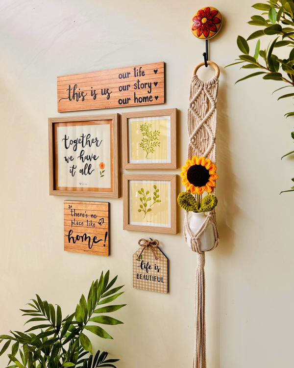 Mac-crochet Collection | Sunflower Home | with a macrame hanger and a crochet sunflower