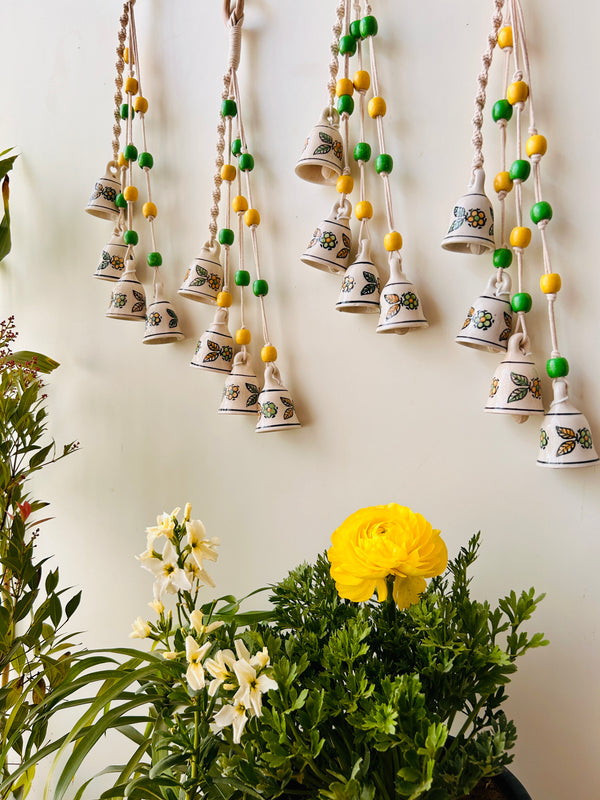 AMALTAS | Set of 4 Symphony Chimes with 4 Ceramic Hooks