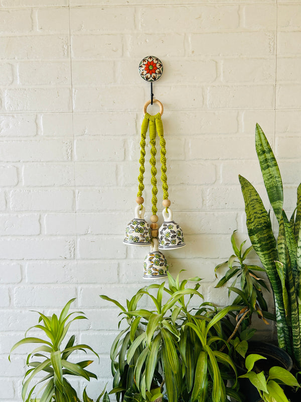 Macrame Melodies | EVERGREEN (Set of 3 'ceramic' hanging bells) + Ceramic hook