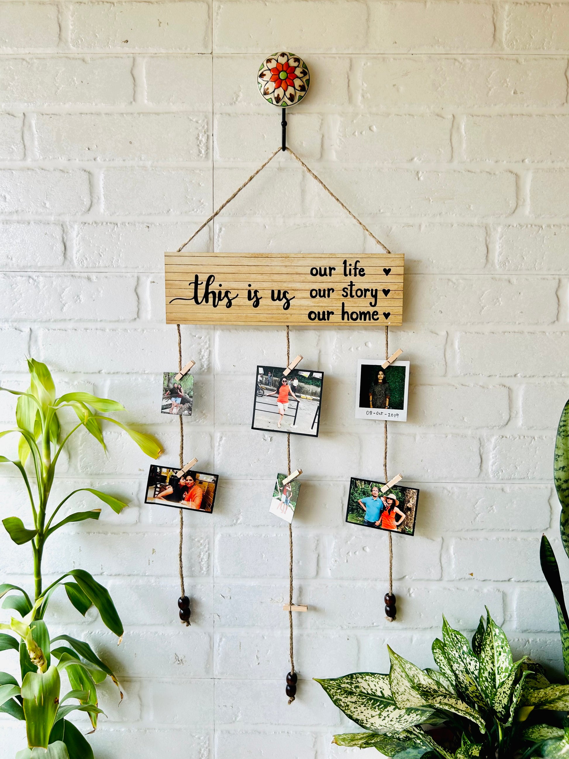 "This Is Us"" photo hanger with ceramic hook (Shades of Brown)