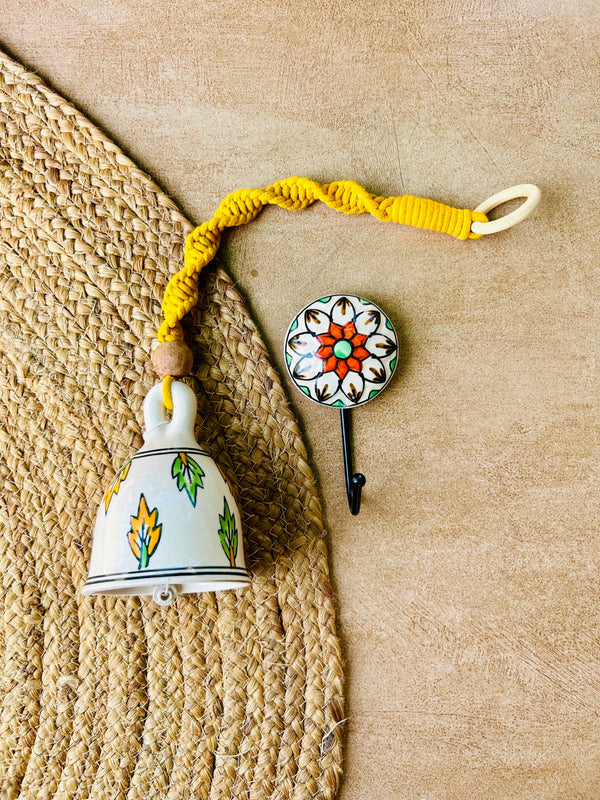 LEAFLET | Ceramic Macrame Bell with Ceramic Hook - Green Yellow Leaves