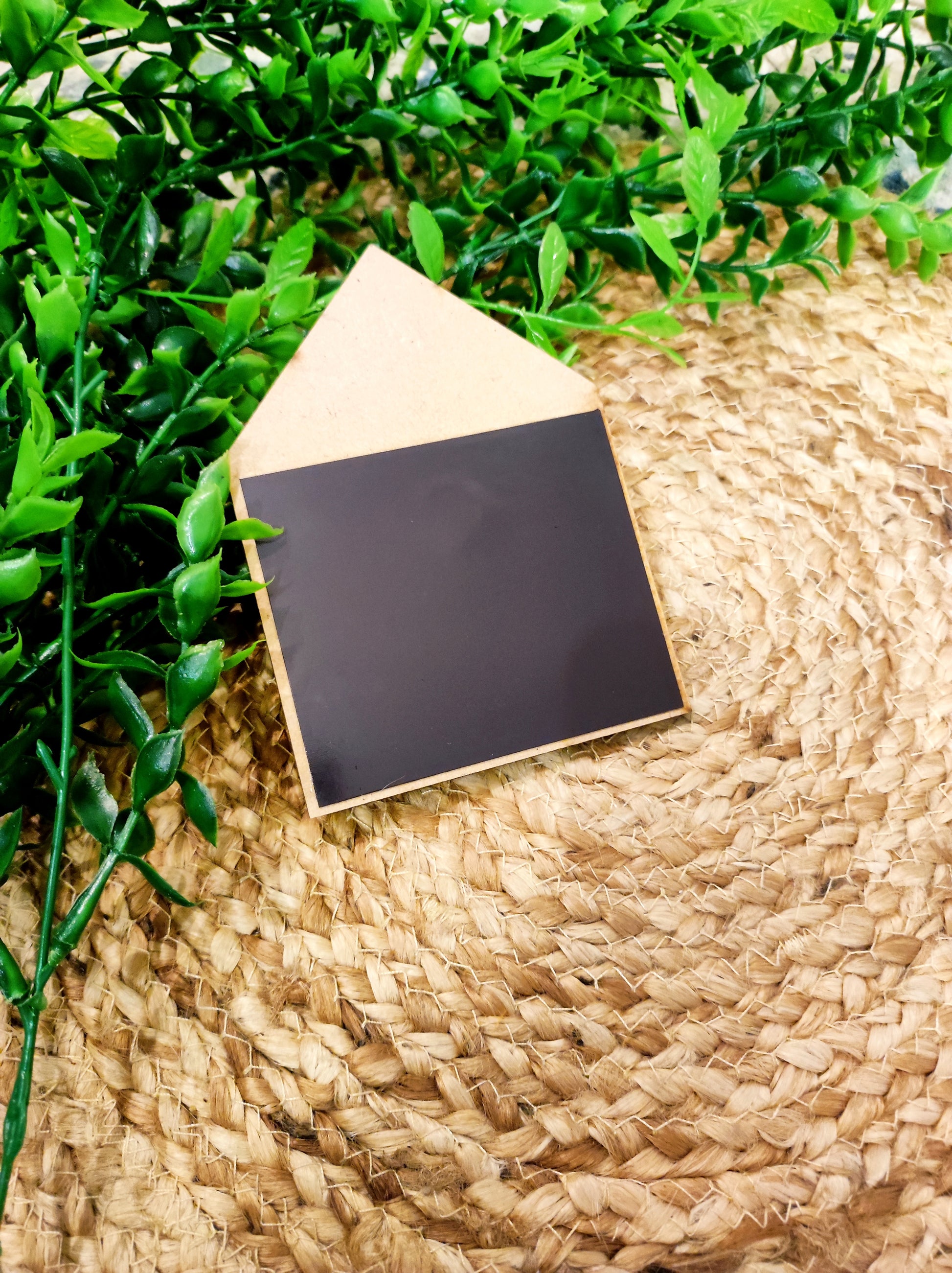 Happy mind Happy life | Hut Magnet