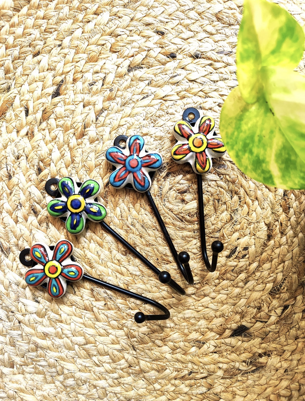 Flower shaped ceramic hooks | Set of 4