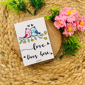 Love lives here | 3.5 x 2.5 inches Magnet